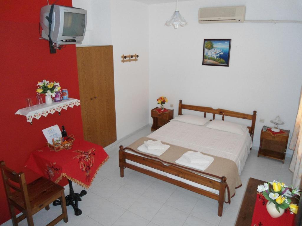 Evi Apartments And Studios Theológos Rom bilde